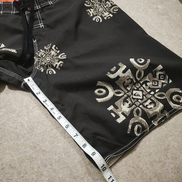Quicksilver Men's Board Shorts Black and Orange Swim Shorts #2 - Picture 5 of 8